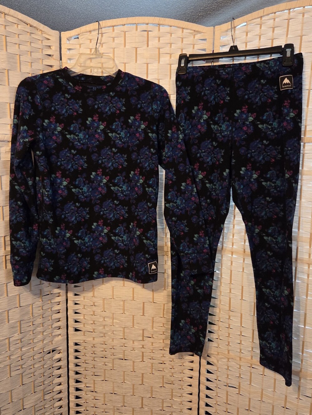 Youth Fleece Set By Burton, Size L, EUC. Black W/ Floral Print